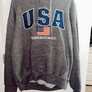 grey usa sweatshirt w hood